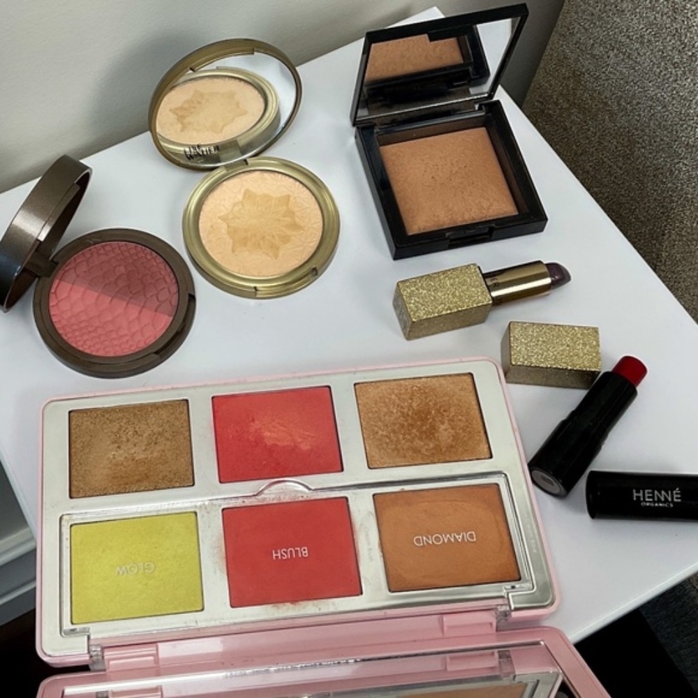 High end of makeup bundle - gently used